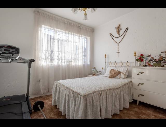 3 BEDROOM HOUSE FOR SALE IN LA ROCHELLE